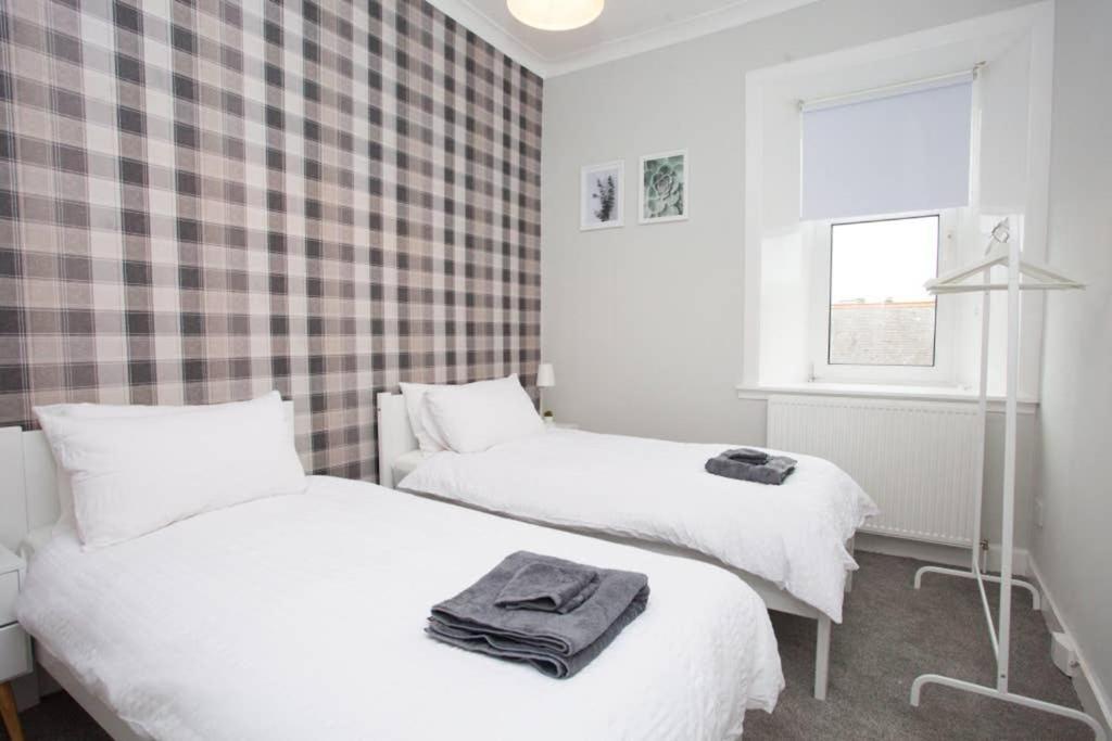 The Warwick Apartment Greenock Esterno foto